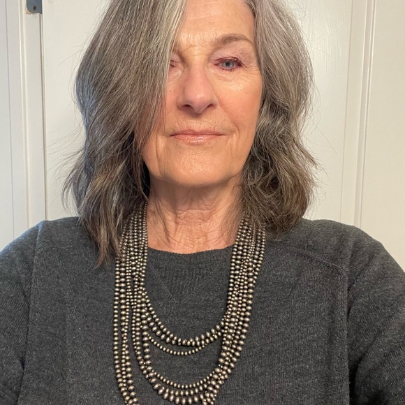 Vintage Navajo Beaded Necklace - Picture 2 of 7